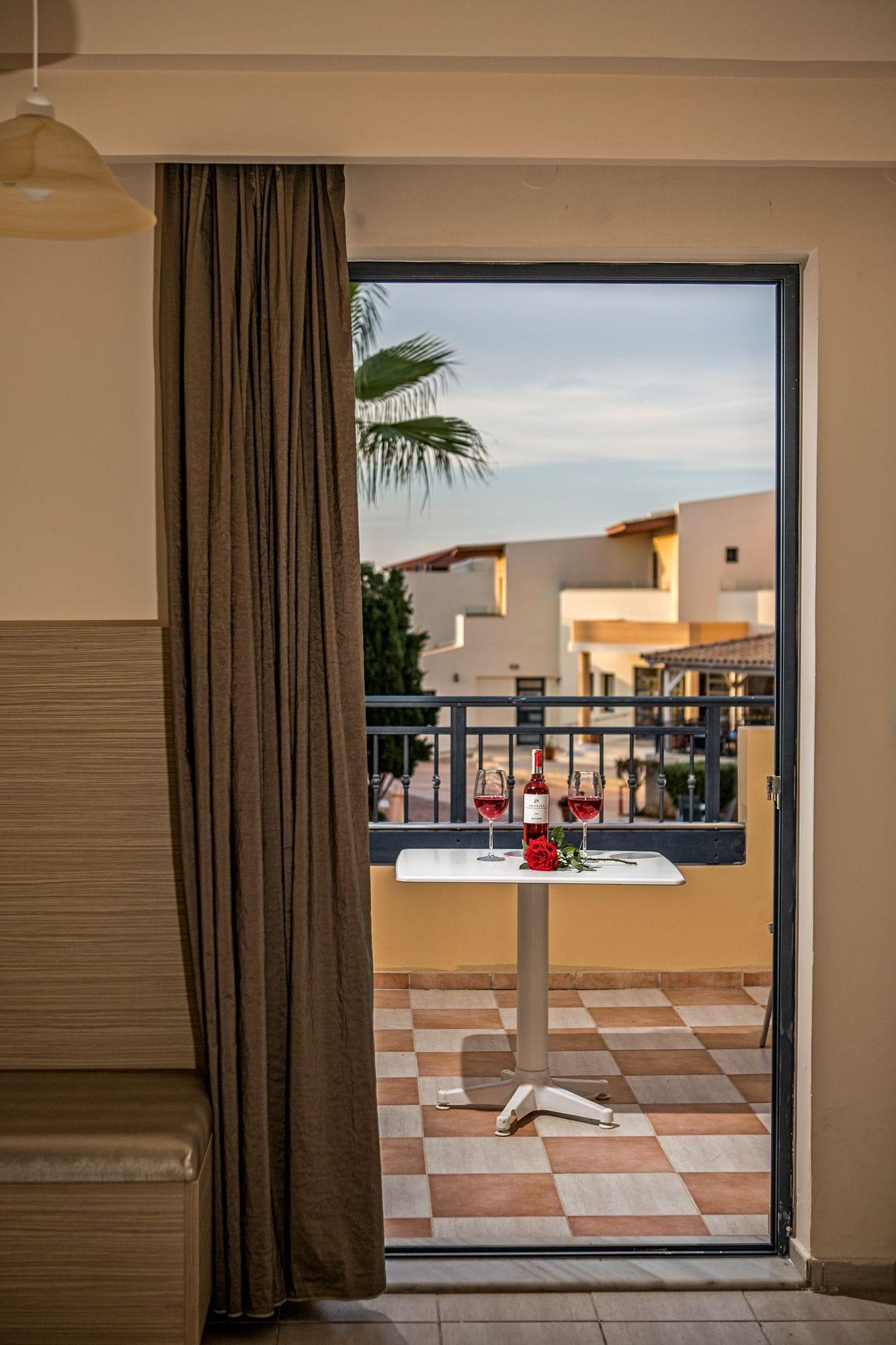 Blue Aegean Hotel & Suites Goúves Eksteriør bilde