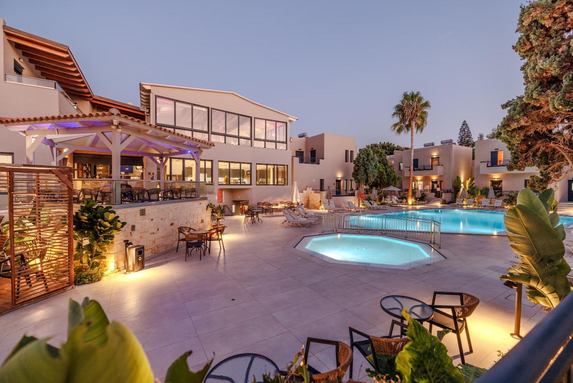 Blue Aegean Hotel & Suites Goúves Eksteriør bilde