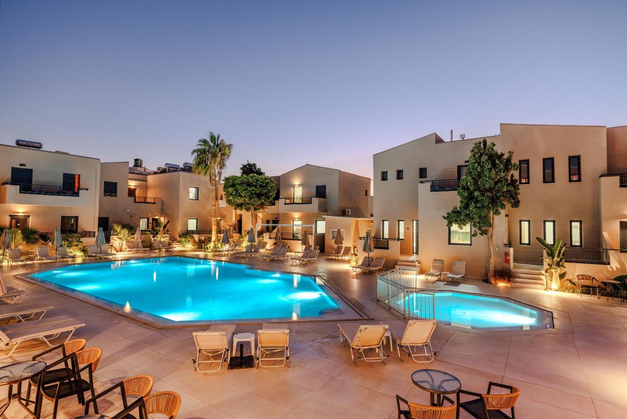 Blue Aegean Hotel & Suites Goúves Eksteriør bilde