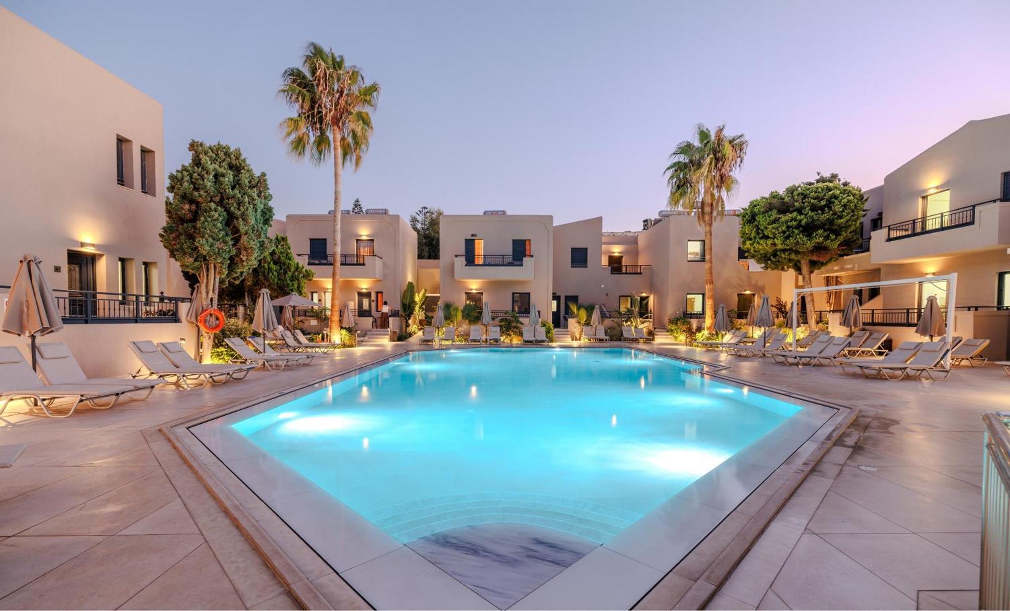 Blue Aegean Hotel & Suites Goúves Eksteriør bilde